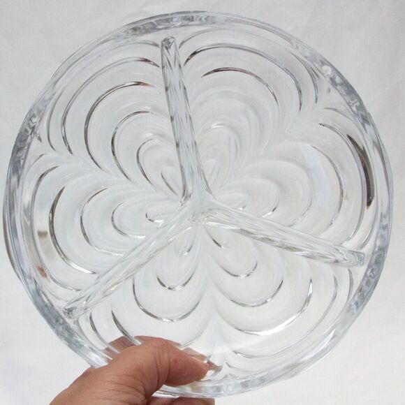 Vgt Round Clear Pressed Glass 3 Divided retroPattern Candy Nut Relish Dish 7” - Picture 4 of 9